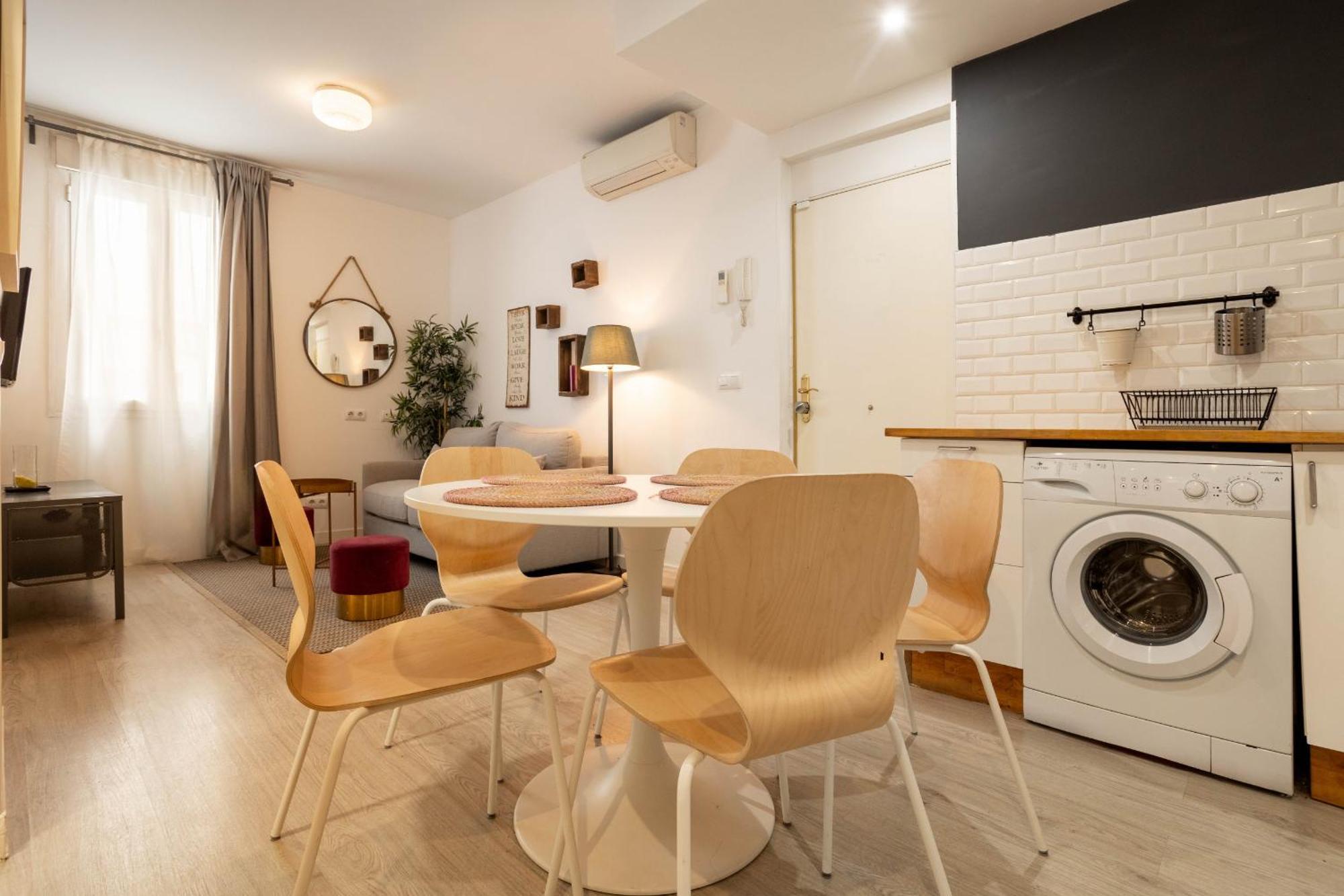 Lindo En Madrid Appartement Buitenkant foto
